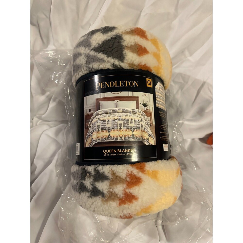 New Pendleton Soft Plush Blanket Arrow Point Queen 98" x 92" Ivory Gray Orange